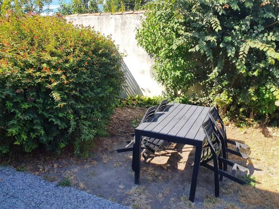 Appartement Centre Ville Au Calme Jardin Et Parking Public La Rochelle  Exteriér fotografie